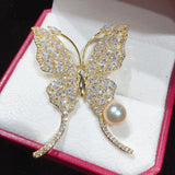 ZHBORUINI 2024 Natural Freshwater Pearl Brooch Rinestone Gold Simple Butterfly Brooch Pins Pearl Jewelry For Women Accessories