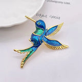 New Cute Vivid Flying Bird Brooch Ladies  Animal Hummingbird Phoenix Pigeon Crane Flamingo Pin Buckle Party Leisure