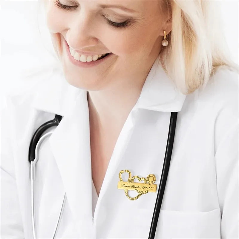 Personalized Customized Name Brooches For Women Gold Color Stainless Steel Letter Stethoscope Pin Badges Broochs Wedding Jewelry