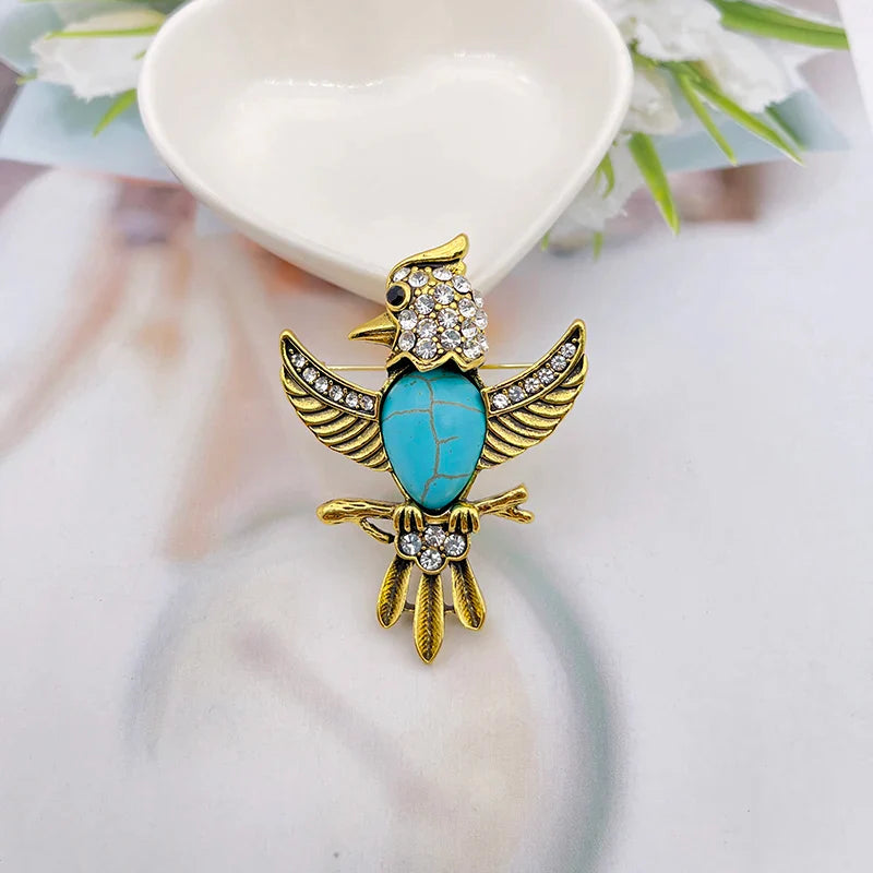 New Cute Vivid Flying Bird Brooch Ladies  Animal Hummingbird Phoenix Pigeon Crane Flamingo Pin Buckle Party Leisure