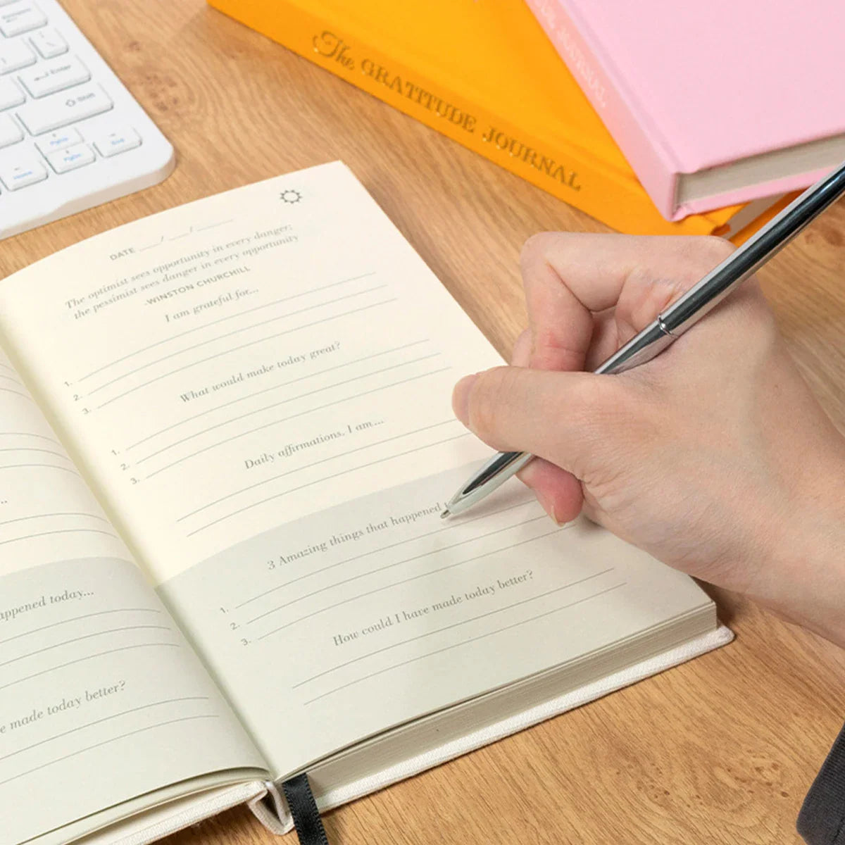 Gratitude Journal Goal Setting School Student Daily Diary Punching Schedule Guided Prompts for Reflection Anxiety Relief